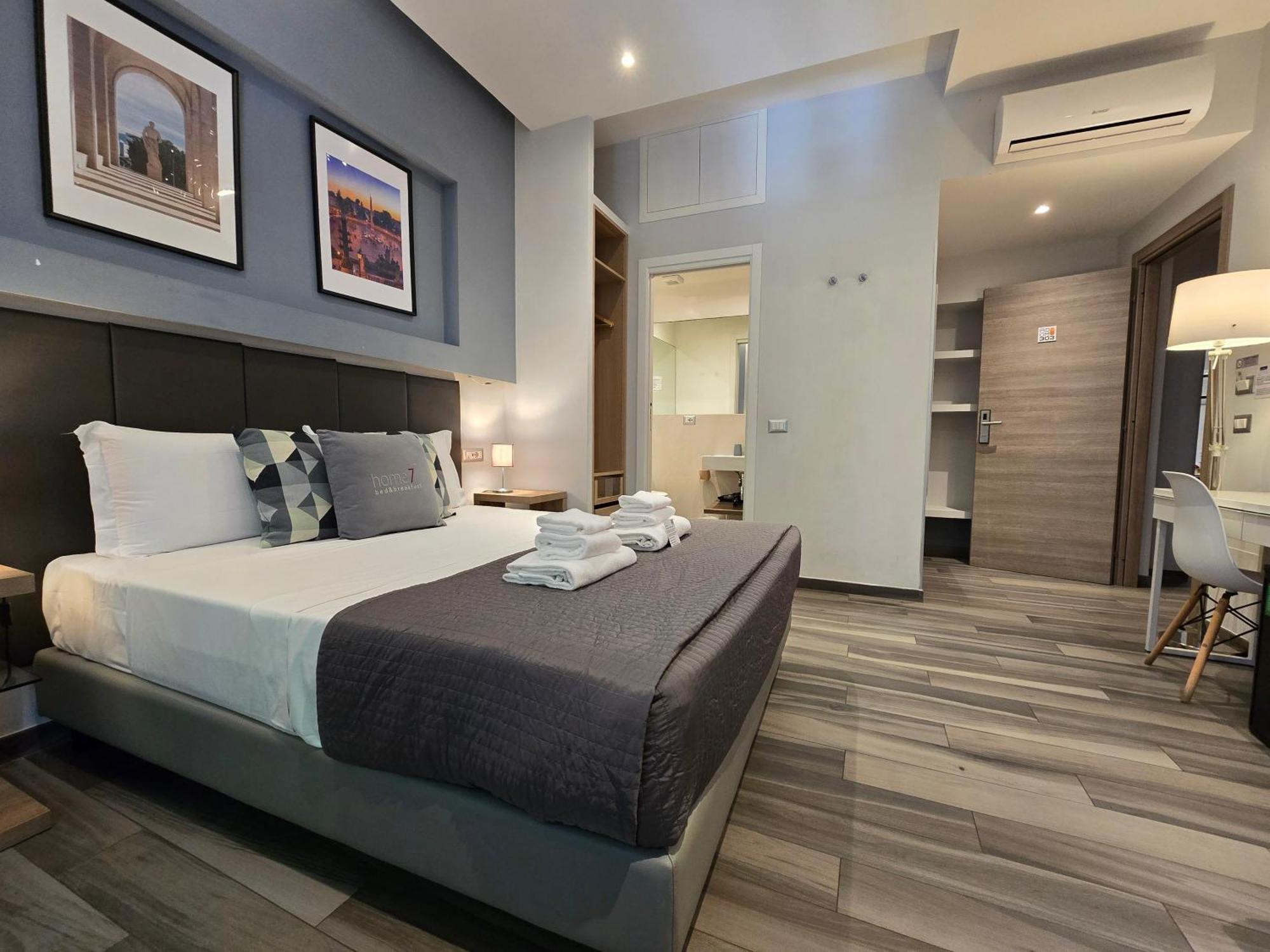 77 Bed & Breakfast Rome